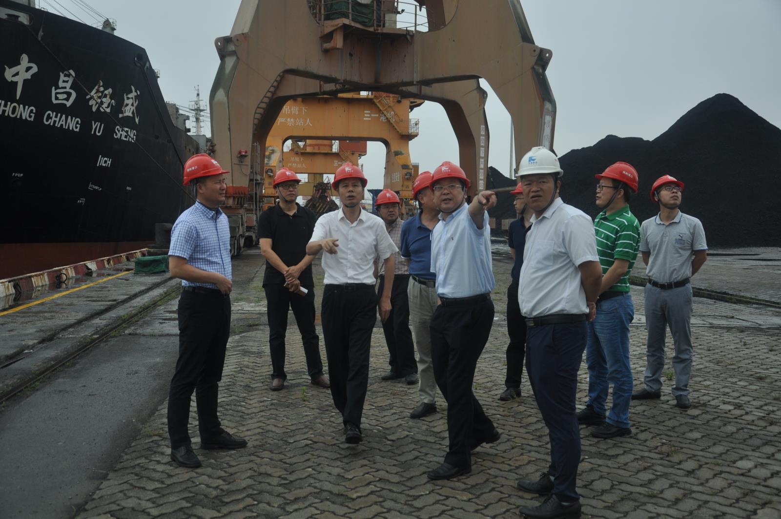 福建省交通運(yùn)輸廳副廳長(zhǎng)梁金焰調(diào)研（秀嶼現(xiàn)場(chǎng)）.JPG